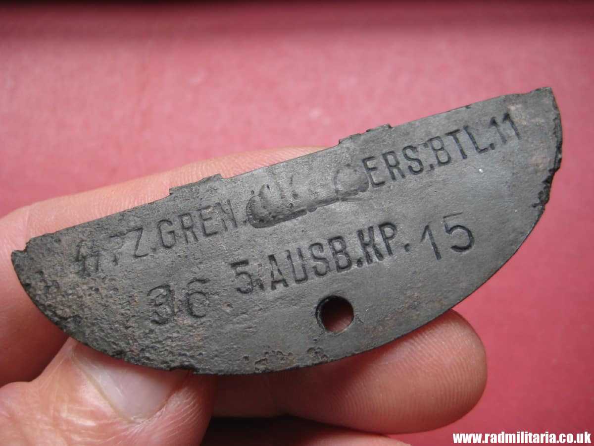 & WW2 original SS DOG TAG ID Disc: "SS PZ.GREN.ERS.BTL.11 36 5AUSB.KP. 15. - genuine !! - Image 9