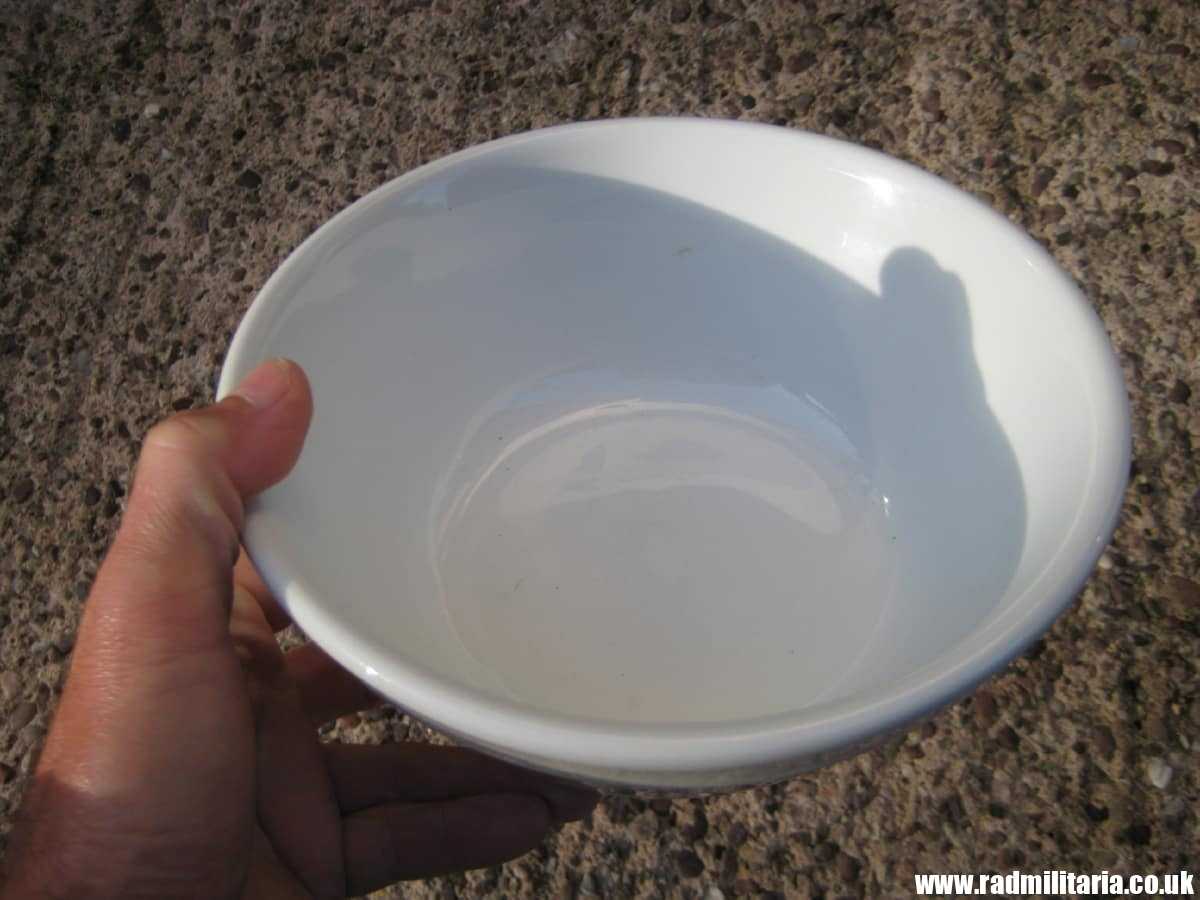 & WW2 genuine ceramic BOWL - KRIEGSMARINE, maker: BW BAUSCHER WEIDEN 1941 - Image 2