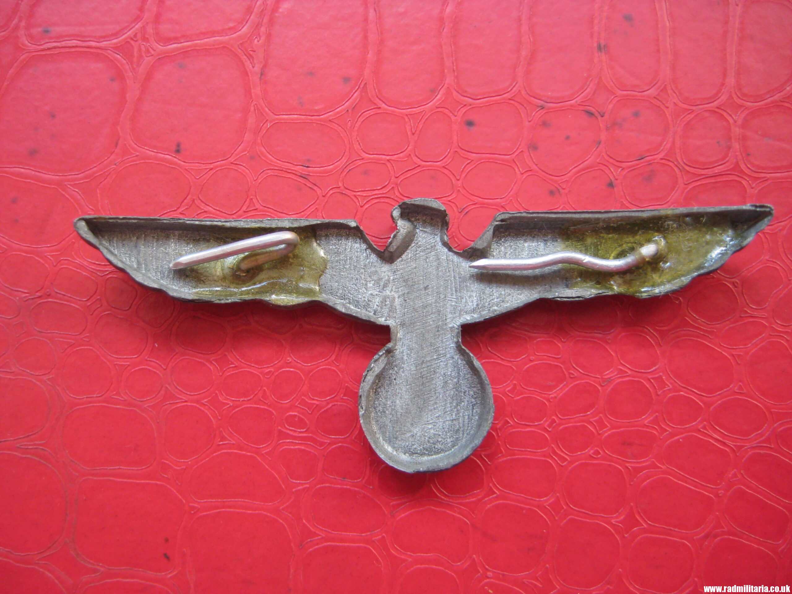 & German Wehrmacht EAGLE CAP BADGE, zinc - original or fake? - Image 20