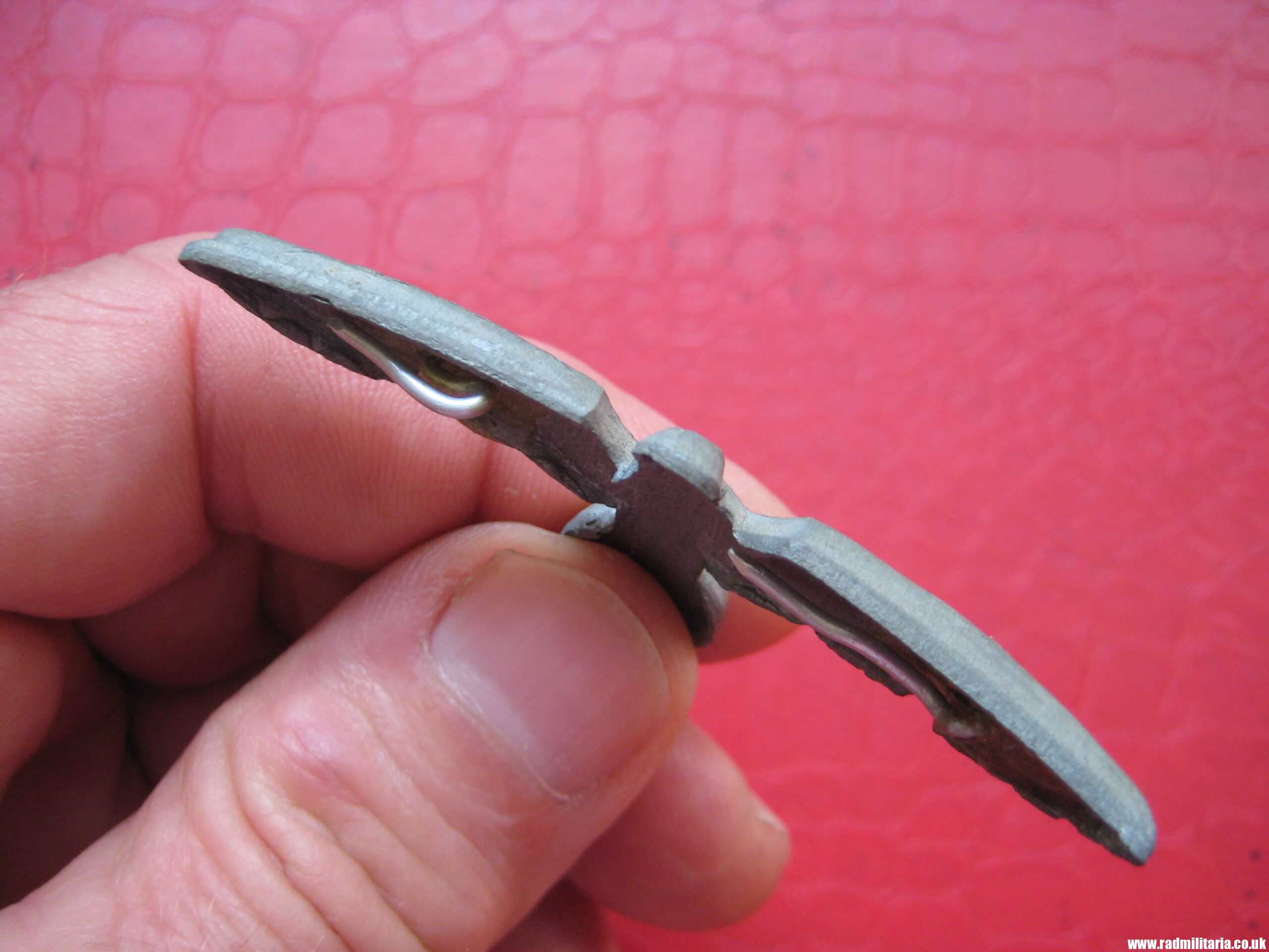 & German Wehrmacht EAGLE CAP BADGE, zinc - original or fake? - Image 5