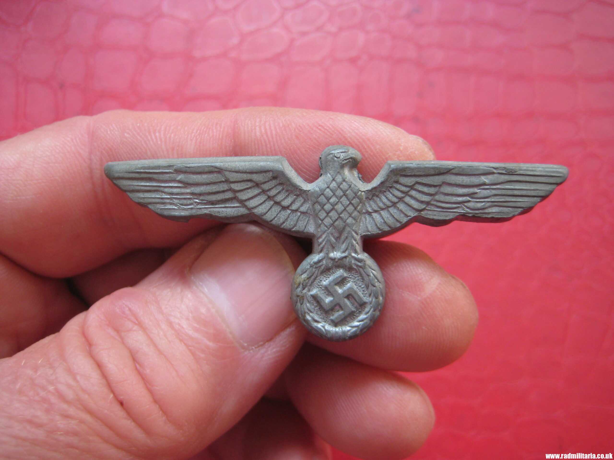 & German Wehrmacht EAGLE CAP BADGE, zinc - original or fake?