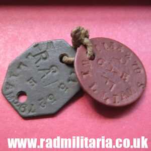 & WW2 Royal Air Force original DOG TAGS - set of 2 from Battle of Britain time, RAF Williams 1155279.