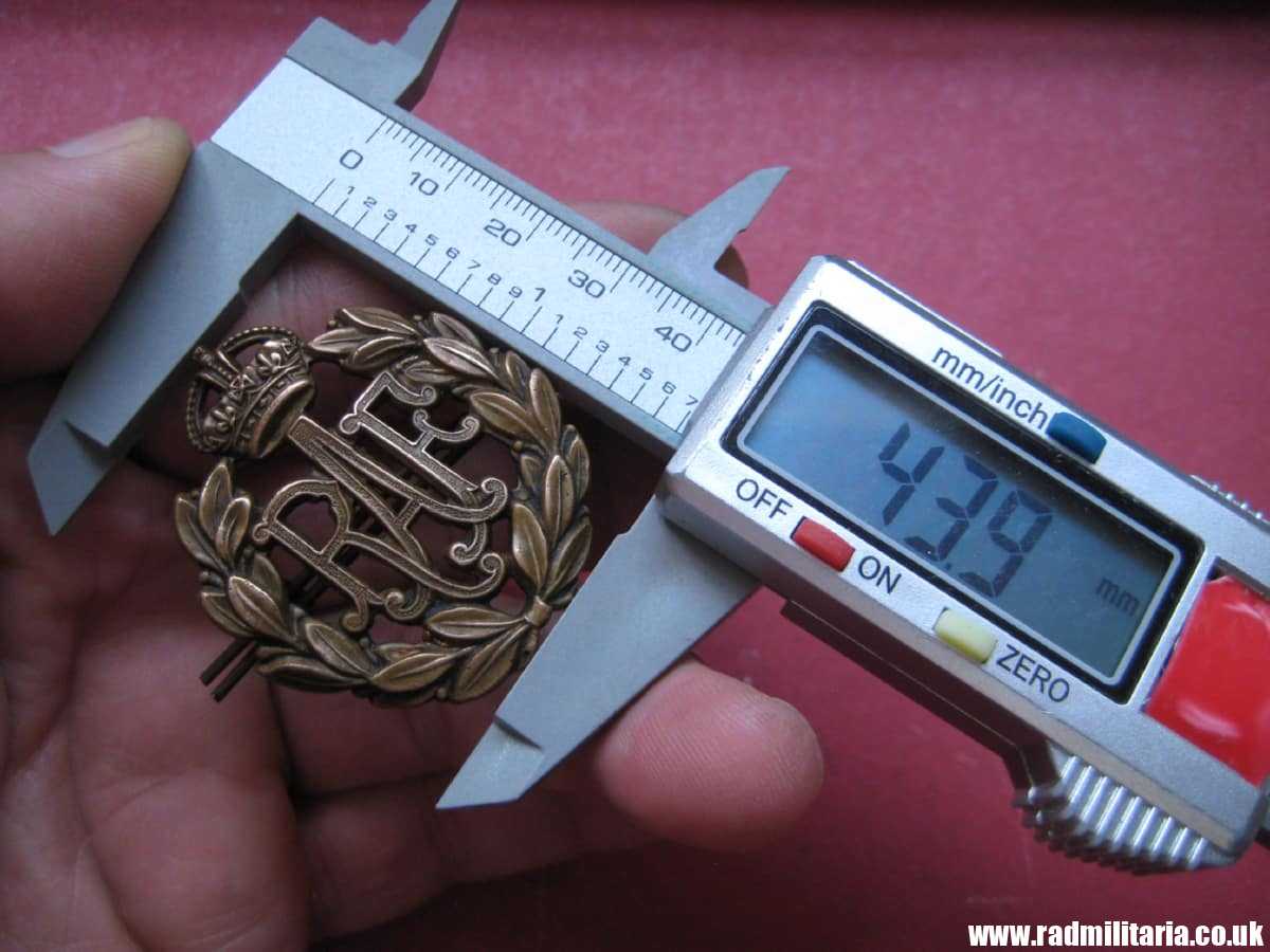 & WW2 Royal Air Force CAP BADGE RAF original bronze badge in very good condition, genuine !! - Image 18