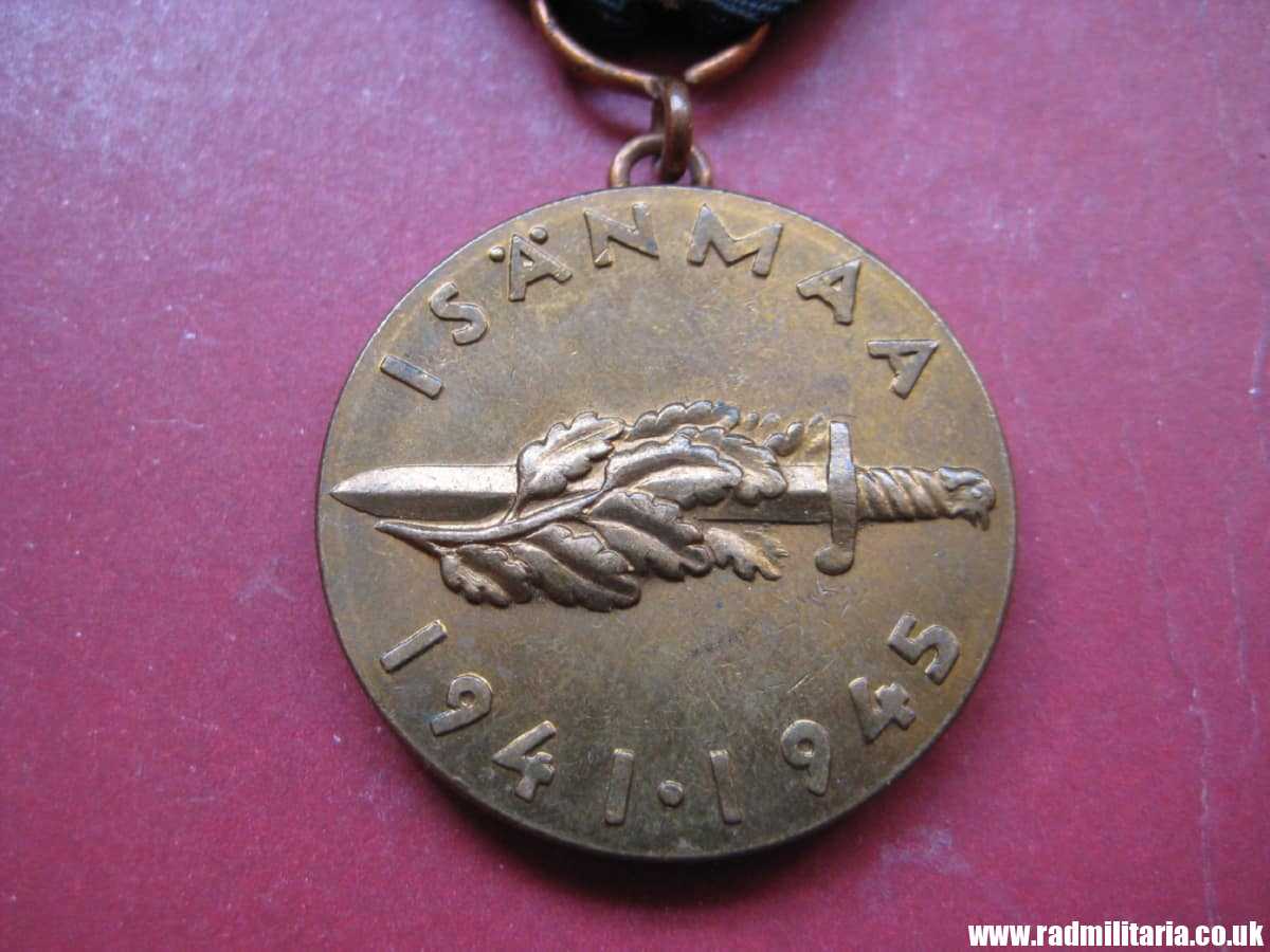 & Finland MEDAL with original ribbon - Continuation War MEDAL 1941 - 1945. - Image 2